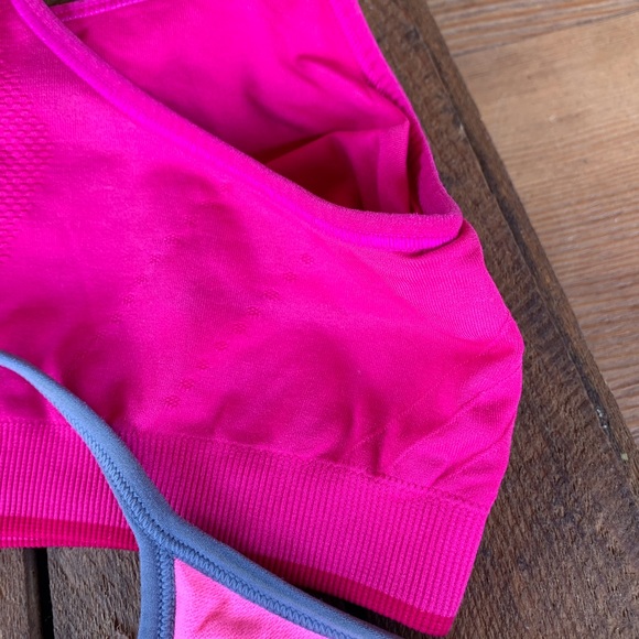 ✨2 CHAMPION RACERBACK SPORTS BRAS EUC S - Picture 7 of 7